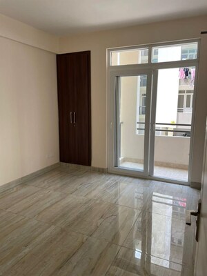 Room in 2 BHK Builder Floor at Wave Executive Floors, Wave City – for Sale