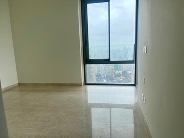 Room in 3 BHK Apartment at Piramal Mahalaxmi, Mahalaxmi – for Sale