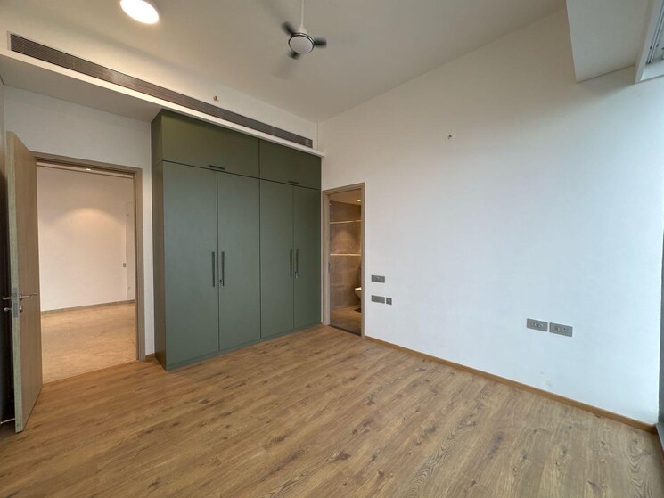 Room, rustomjee-crown 4 Bedroom 2190 Sq.Ft. Apartment In Prabhadevi Mumbai 9465248