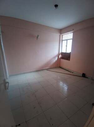 Room in 2 BHK Apartment at Eros Southend Apartments, Charmwood Village – for Sale