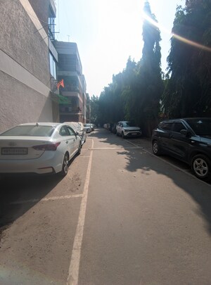 2 BHK Apartment For Sale in Eros Southend Apartments, Charmwood Village