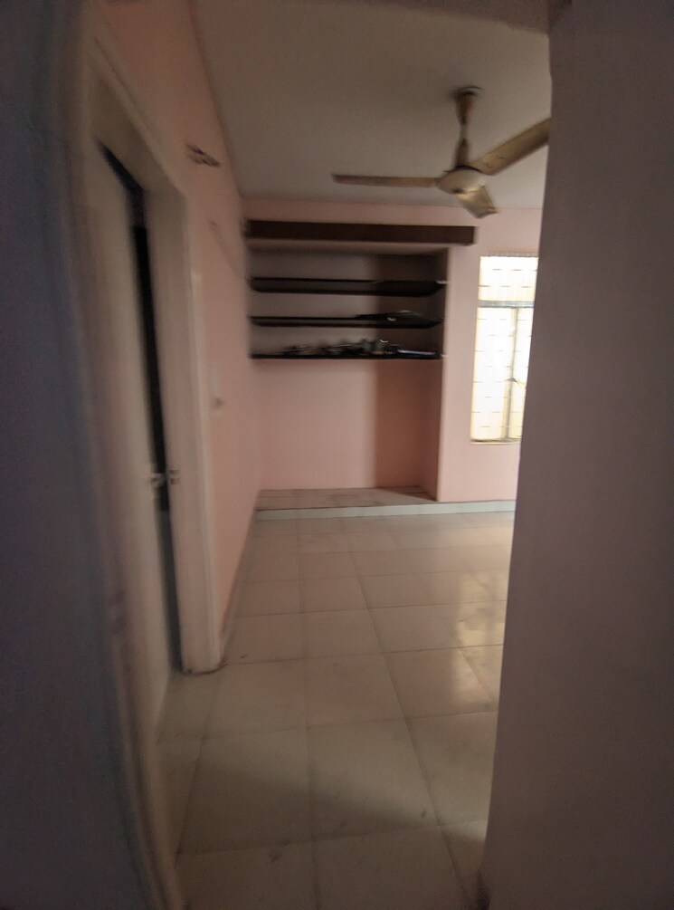 Bathroom, eros-southend-apartments 2 Bedroom 827 Sq.Ft. Apartment In Charmwood Village Faridabad 9465261