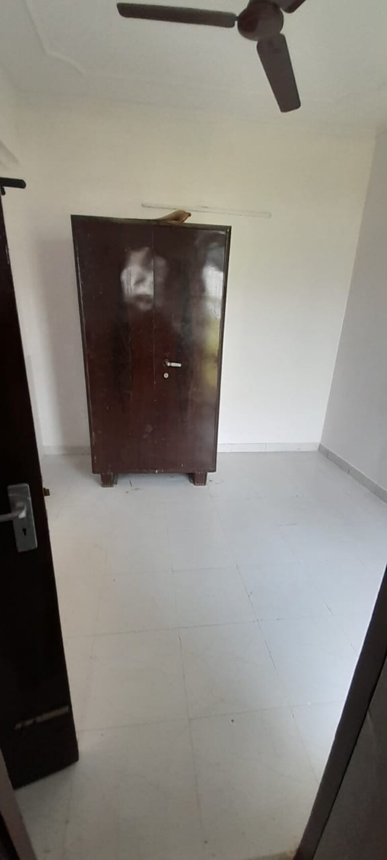 undefined, cosmos-executive 3 Bedroom 1800 Sq.Ft. Apartment In Sector 3 Gurgaon 9465281