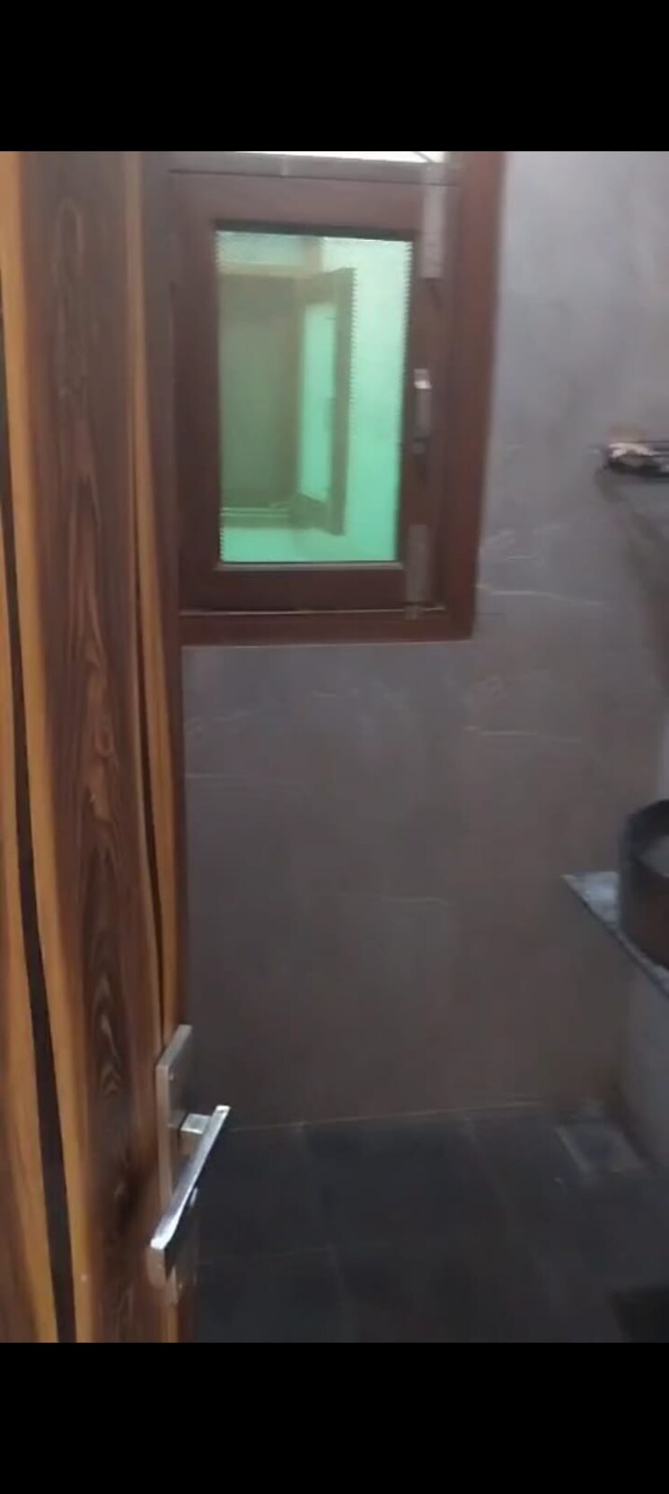 Room, palam vihar 5 Bedroom 3000 Sq.Ft. Builder Floor In Palam Vihar Gurgaon 9465207