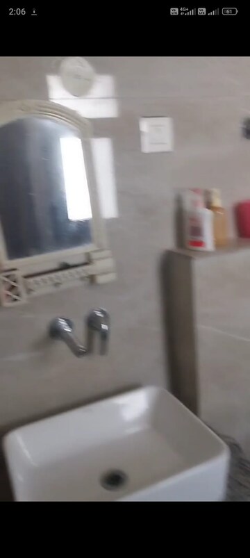 Furnished Amenities in 5 BHK Builder Floor at Palam Vihar – for Rent