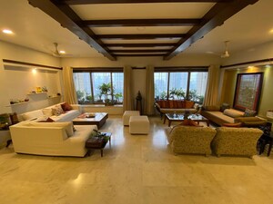 Living Room in 4 BHK Apartment at Kalpataru Habitat Mumbai, Parel – for Sale