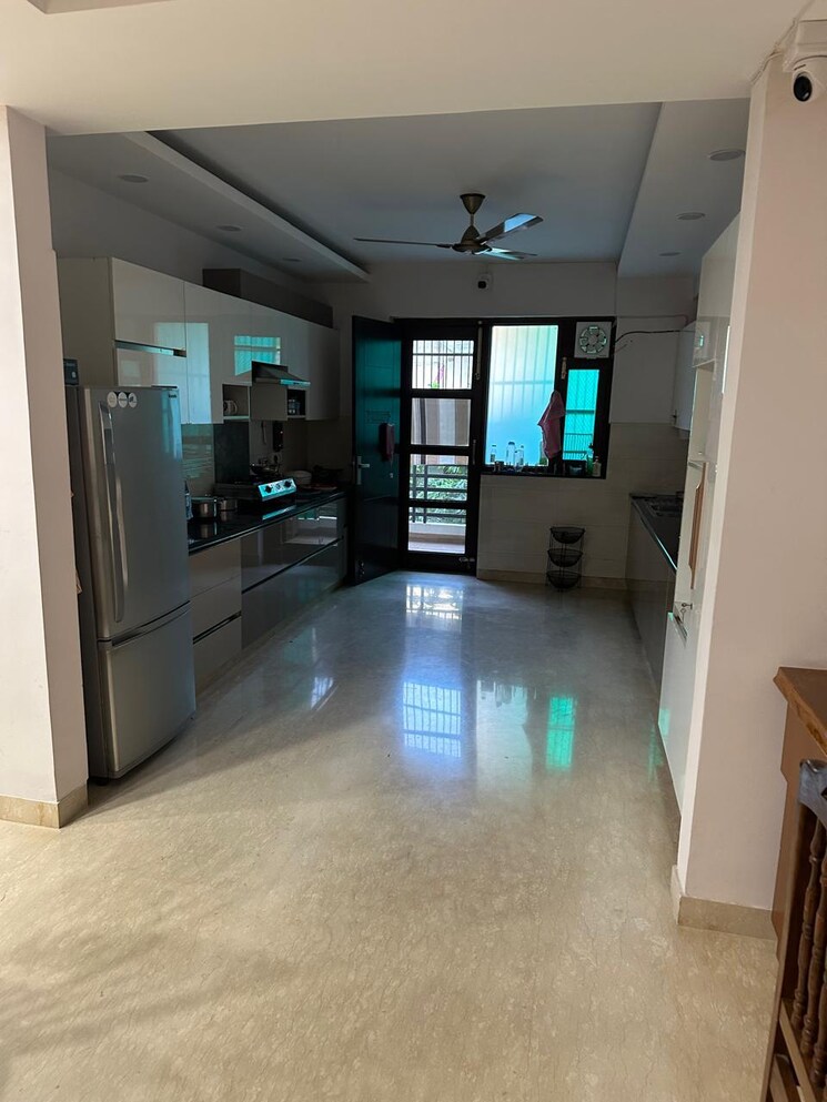 Room, palam vihar 4 Bedroom 3600 Sq.Ft. Builder Floor In Palam Vihar Gurgaon 9465314