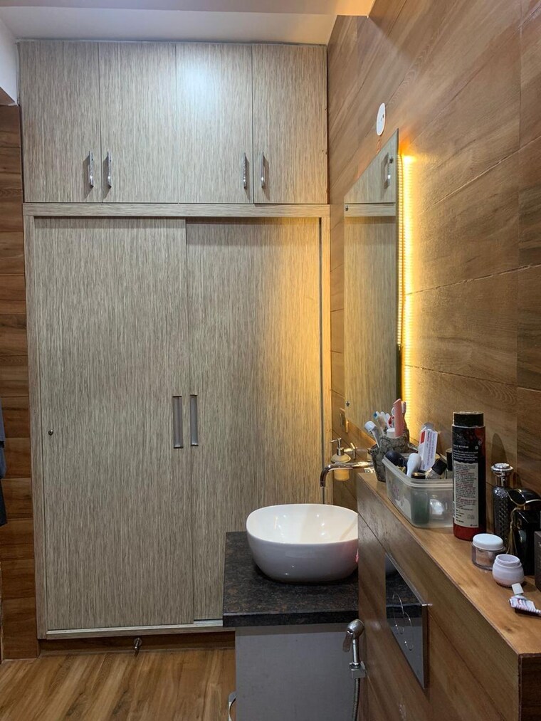 Bathroom, sector 23a 4 Bedroom 375 Sq.Yd. Builder Floor In Sector 23a Gurgaon 9465347
