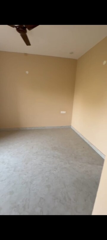 Room in 2 BHK Builder Floor at Sector 23a – for Rent