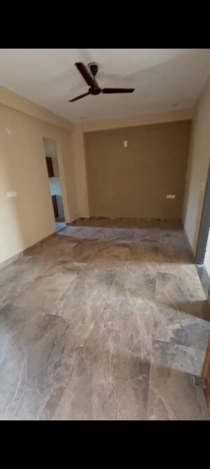 Room in 2 BHK Builder Floor at Sector 23a – for Rent