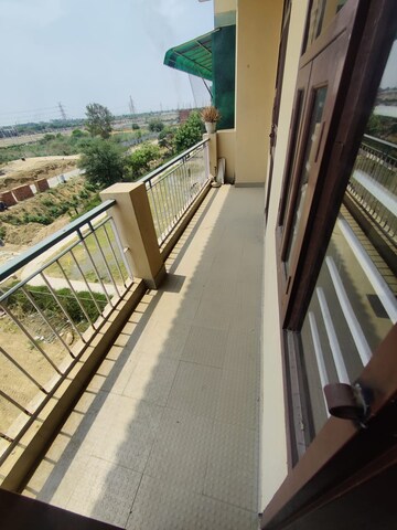 Balcony in 2 BHK Builder Floor at Sector 37 – for Rent