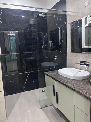 Kitchen in 3 BHK Builder Floor at Sector 21 – for Rent