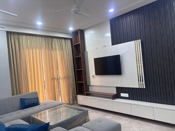 Living Room in 3 BHK Builder Floor at Sector 21 – for Rent