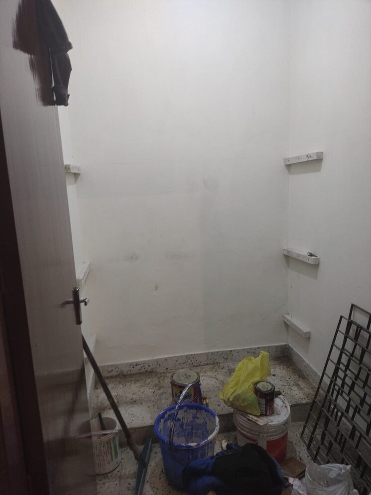 Bathroom, eros-cliffton-apartments 3 Bedroom 1335 Sq.Ft. Apartment In Charmwood Village Faridabad 9465411