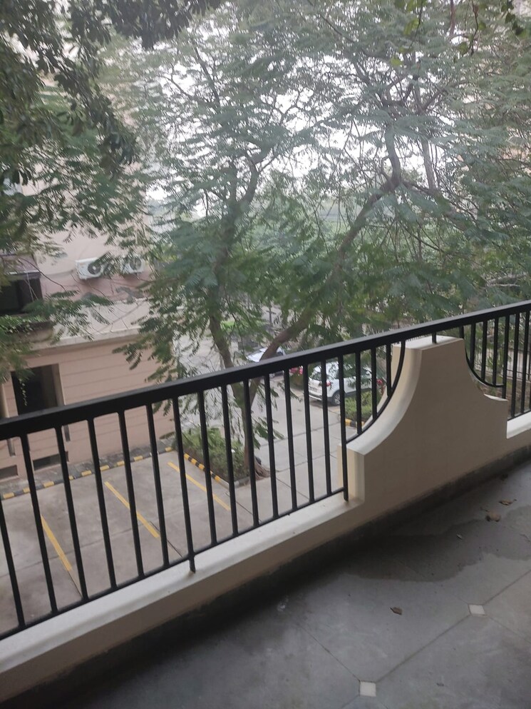 Balcony, eros-cliffton-apartments 3 Bedroom 1335 Sq.Ft. Apartment In Charmwood Village Faridabad 9465411