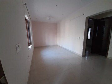 Room in 2 BHK Builder Floor at RWA Residential Society Sector 46, Sector 46 – for Rent