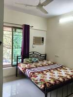 2 BHK 700 Sq.Ft. Apartment in Vile Parle West