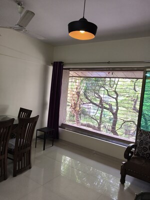 Living Room in 2 BHK Apartment at Vile Parle West – for Rent