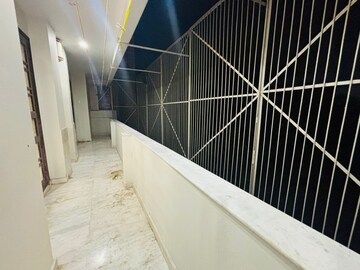 Balcony in 3 BHK Builder Floor at RWA Residential Society Sector 46, Sector 46 – for Rent