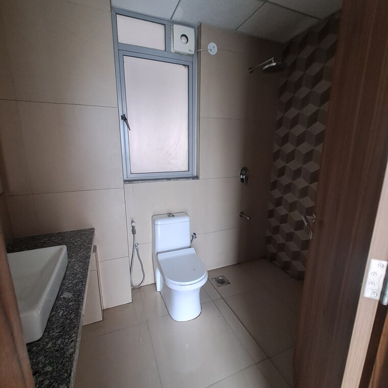 Attached Bathroom, oberoi-realty-enigma-and-eternia 3 Bedroom 913 Sq.Ft. Apartment In Mulund West Mumbai 9465463