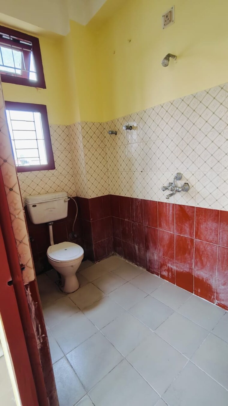 Bathroom, agshia 2 Bedroom 900 Sq.Ft. Apartment In Agshia Guwahati 9465460