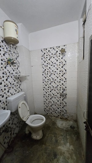 Bathroom in 2 BHK Builder Floor at Saket – for Rent