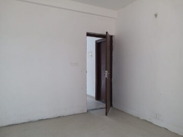 Room in 3.5 BHK Builder Floor at BPTP Elite Floors, Sector 83 – for Rent