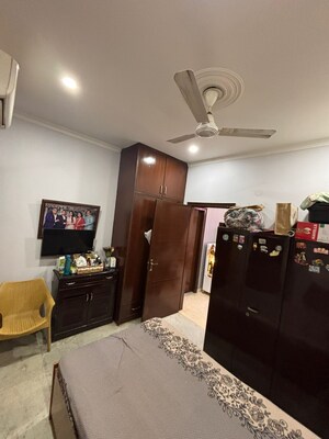 Team Area in 3 BHK Builder Floor at Sushant Lok 2, Sector 57 – for Sale