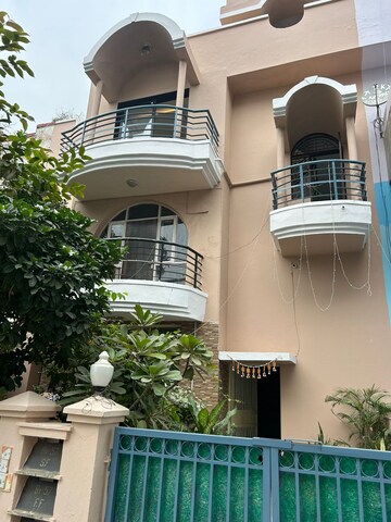 3 BHK Builder Floor – Exterior View View at Sushant Lok 2, Sector 57 - for Sale
