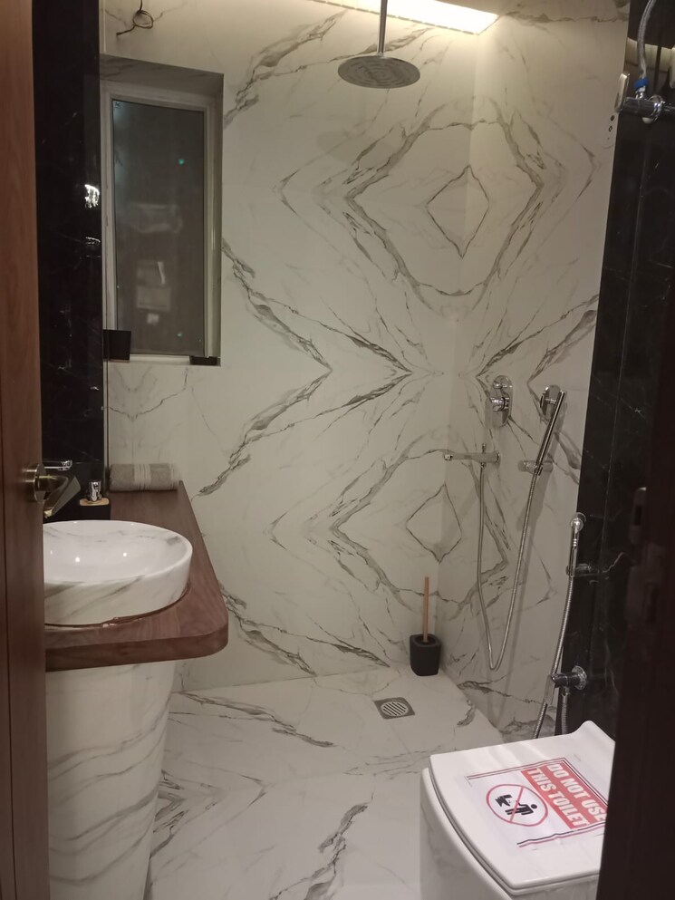 Bathroom, puri-anand-villas-phase-ii 3.5 Bedroom 1940 Sq.Ft. Apartment In Sector 81 Faridabad 9465539