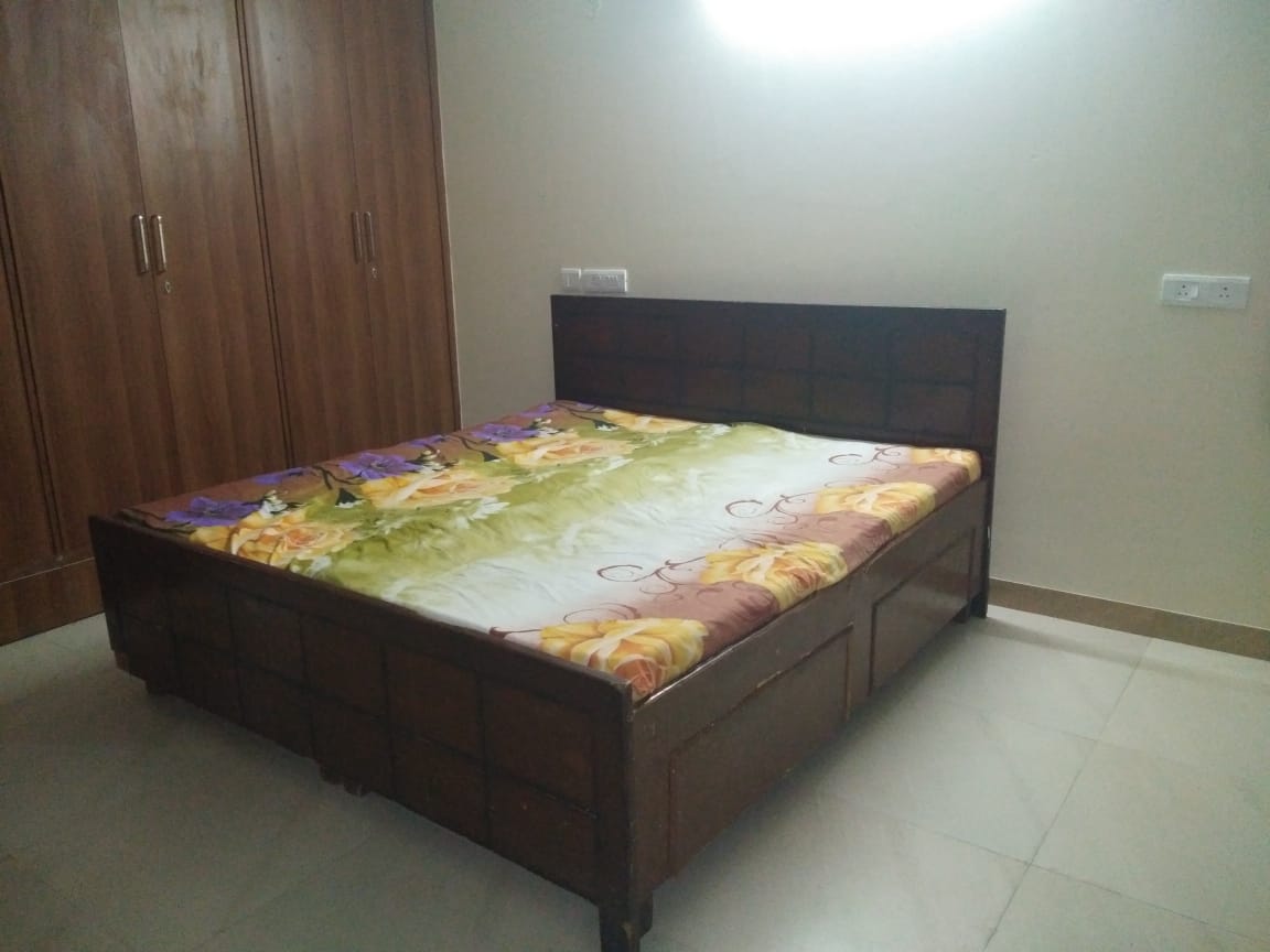 3 BHK + Pooja Room Apartment For Rent in Sector 20