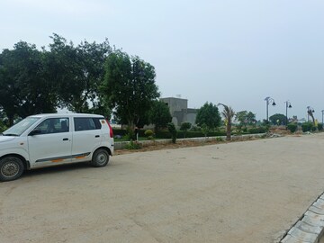  Plot – Exterior View View at Sector 27 Yamuna Expressway - for Sale