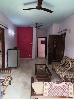 Living Room in 2 BHK Builder Floor at Sushant Lok 2, Sector 57 – for Rent
