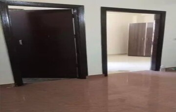 Room in 1 BHK Builder Floor at Vasundhara Sector 1 – for Sale