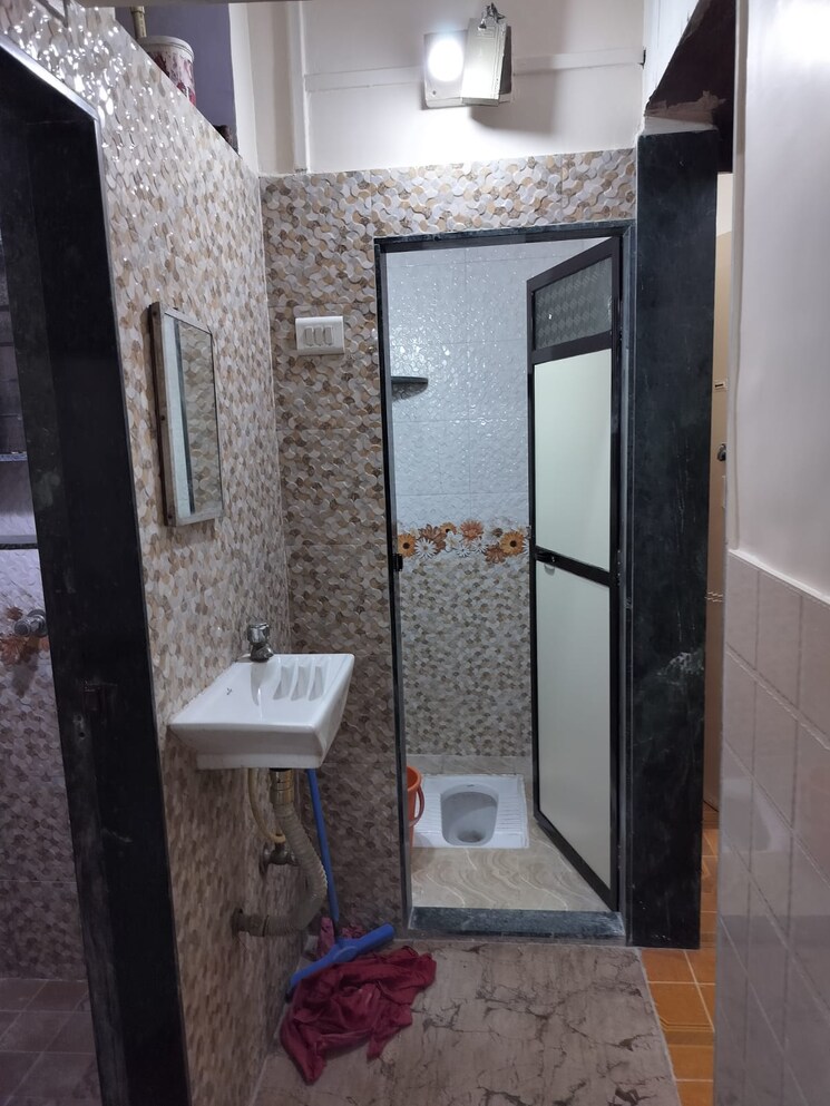 Bathroom, mahesh-chs-gograswadi 1 Bedroom 425 Sq.Ft. Apartment In Dombivli East Thane 9465545