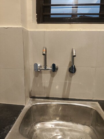 Furnished Amenities in 3 BHK Independent House at Xu Iii Greater Noida – for Rent