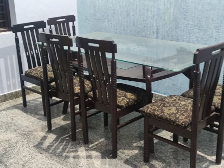 Dining area, xu iii greater noida 3 Bedroom 120 Sq.Mt. Independent House In Xu Iii Greater Noida Greater Noida 9465554