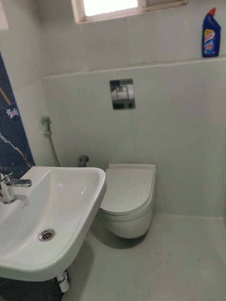 Bathroom, hill-view-banjara-hills 3 Bedroom 1800 Sq.Ft. Independent House In Banjara Hills Hyderabad 9465643