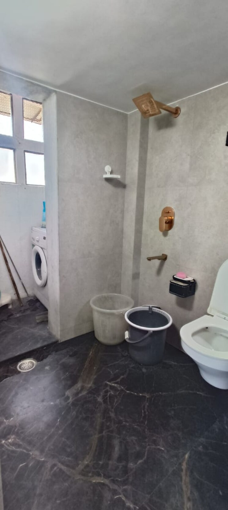 Bathroom, shree-thane-darshan-chs 2 Bedroom 700 Sq.Ft. Apartment In Panch Pakhadi Thane 9465641