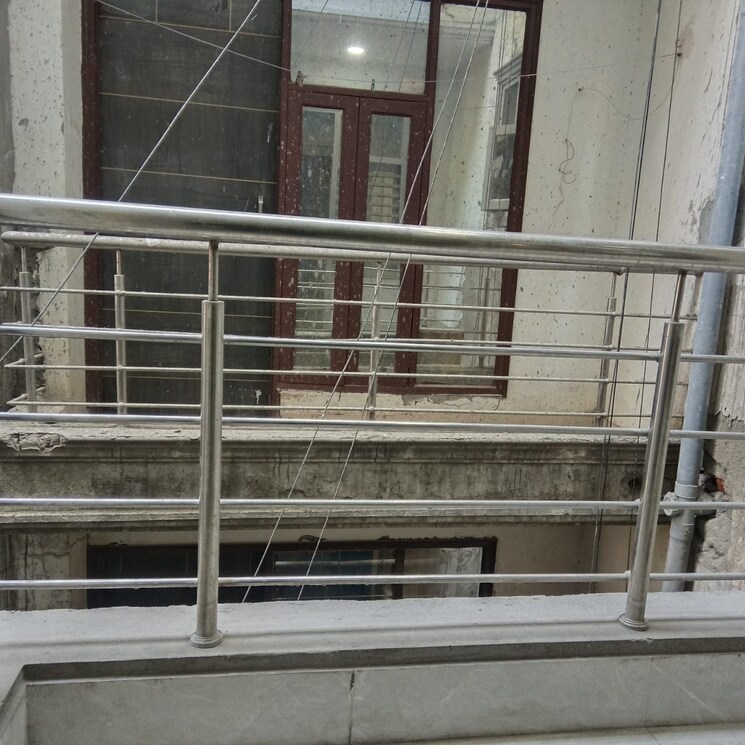 Balcony, freedom fighters enclave 1 Bedroom 550 Sq.Ft. Builder Floor In Freedom Fighters Enclave Delhi 9465646