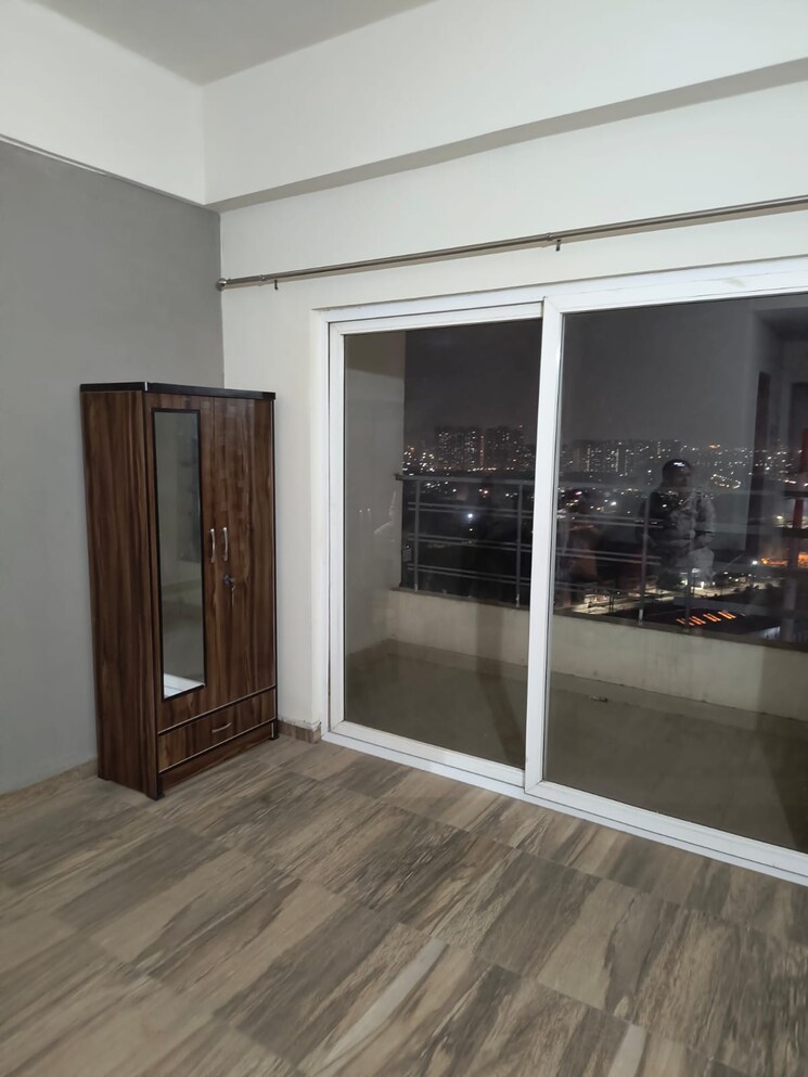 Room, paramount-oak Studio 435 Sq.Ft. Apartment In Zeta I Greater Noida Greater Noida 9465653