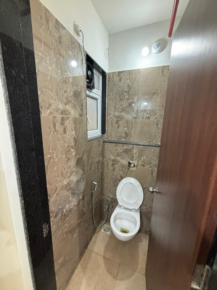 Bathroom, vtp-cygnus 2 Bedroom 620 Sq.Ft. Apartment In Kharadi Pune 9465612
