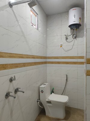 Bathroom in 1 RK Builder Floor at Sector 38 – for Rent