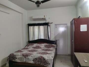 Bedroom in 2 BHK Apartment at SV Mansion Banjara Hills, Banjara Hills – for Rent