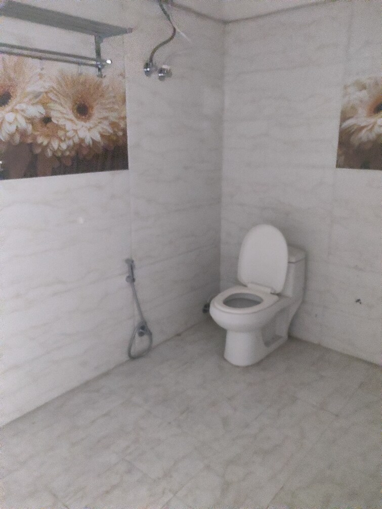 Bathroom, sv-mansion-banjara-hills 2 Bedroom 1250 Sq.Ft. Apartment In Banjara Hills Hyderabad 9465722