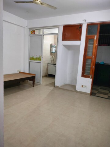 Building Lobby in 2 BHK Builder Floor at RWA Residential Society Sector 46, Sector 46 – for Rent