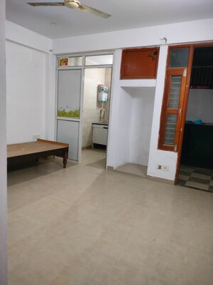 Building Lobby in 2 BHK Builder Floor at RWA Residential Society Sector 46, Sector 46 – for Rent