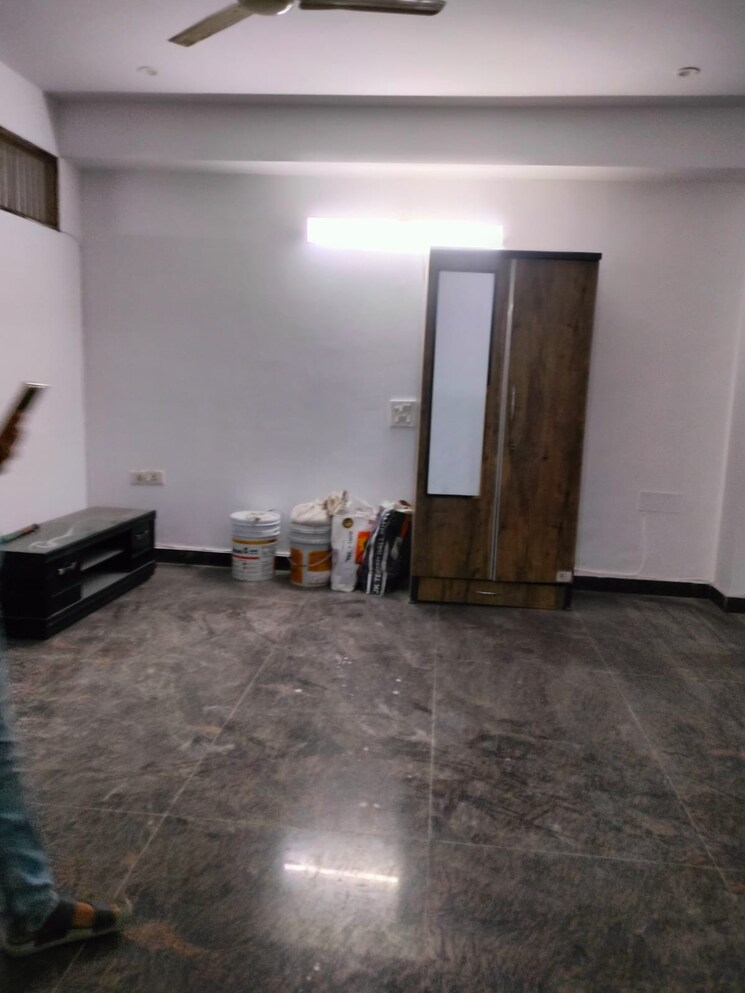 Room, rwa-residential-society-sector-46 2 Bedroom 190 Sq.Ft. Builder Floor In Sector 46 Gurgaon 9465691