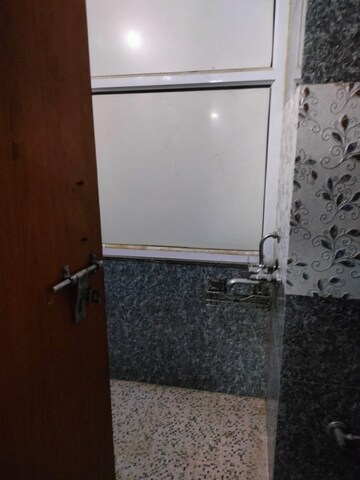 Bathroom in 2 BHK Builder Floor at RWA Residential Society Sector 46, Sector 46 – for Rent