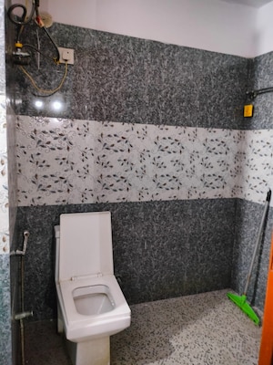 Bathroom in 2 BHK Builder Floor at RWA Residential Society Sector 46, Sector 46 – for Rent